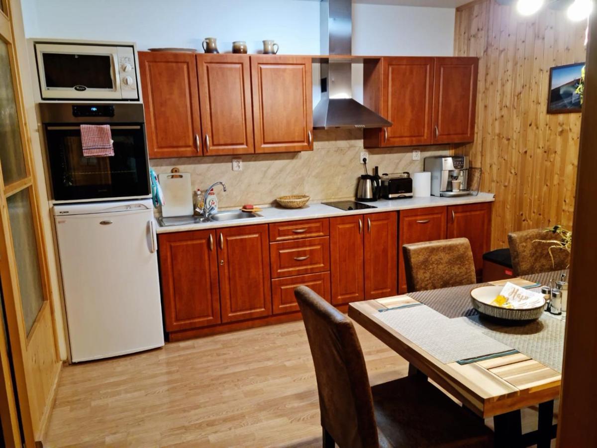 Apartma Raj V Ramzove Apartment Ostruzna
